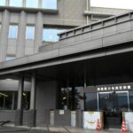 レス4番のリンク先のサムネイル画像